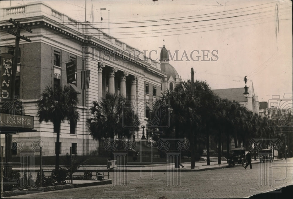 1920 The Post office building in Florida-Historic Images