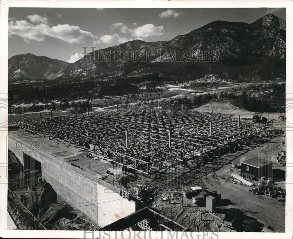 1957 US Steel American Bridge Division, biggest roof operation-Historic Images