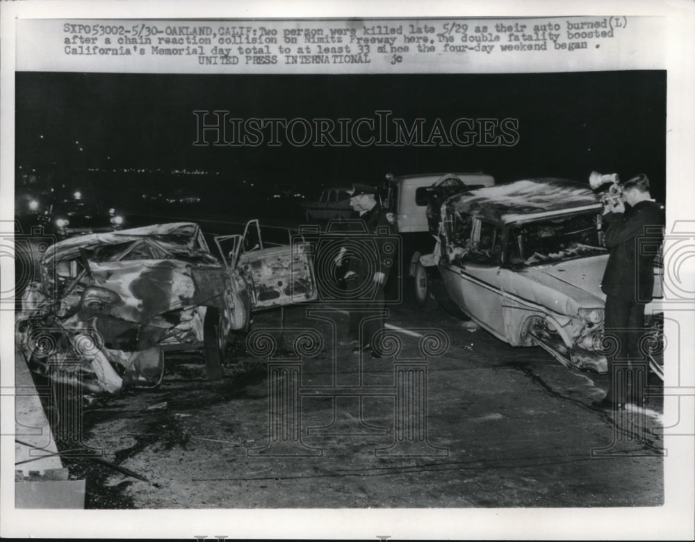 1961 Press Photo Chain reaction collision kills two on Nimitz Freeway - Historic Images