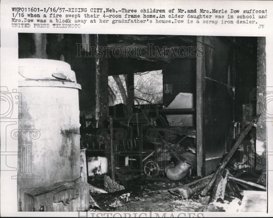 1957 Press Photo 3 Children of Mr. & Mrs. Merle Dow suffocate, when fire swept - Historic Images