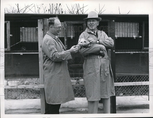 Press Photo Lake City meter Parks new uniforms - Historic Images