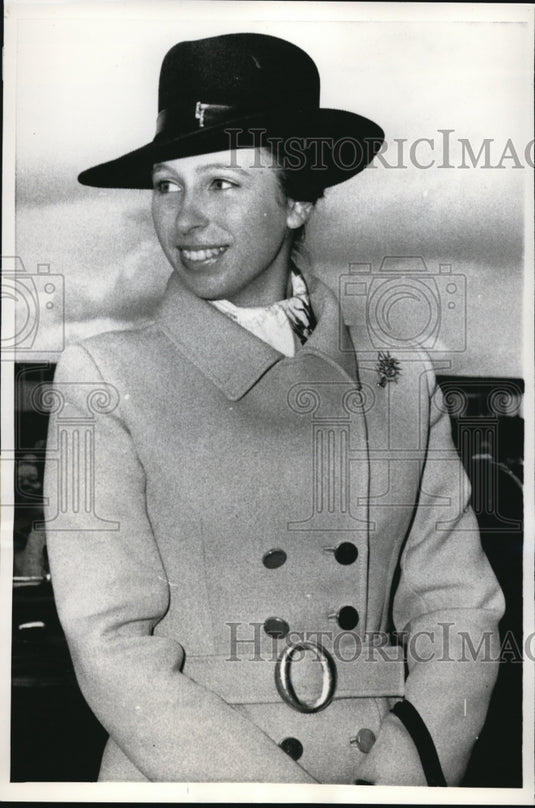 1969 Press Photo London Princess Anne on visit ta auto factory - Historic Images
