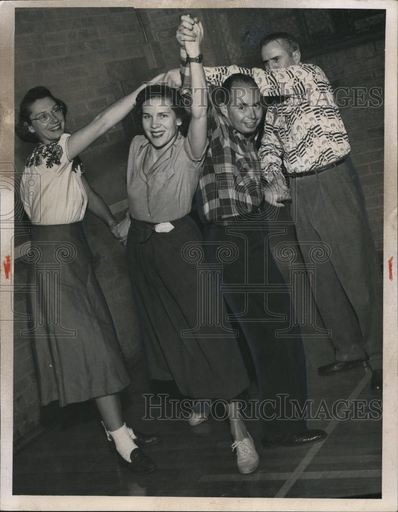 1951 Press Photo Mr &amp; Mrs R Hirdh, Mr &amp; Mrs J Anderson dance in Cleveland - Historic Images