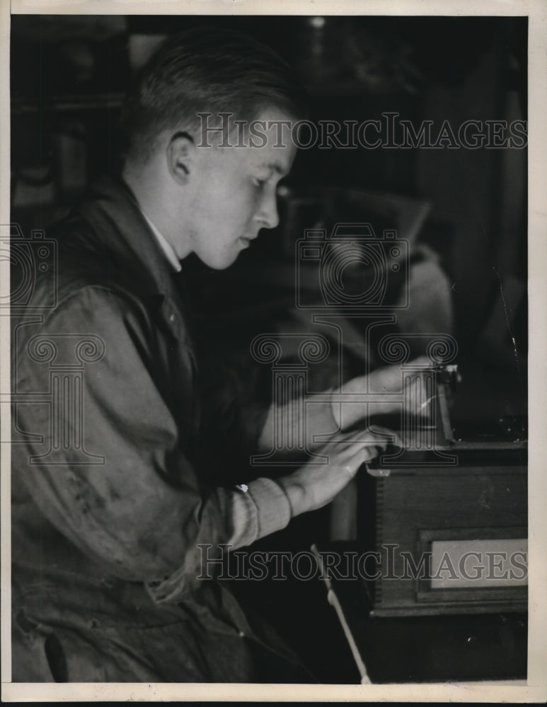 1939 Press Photo Ted Underhill, Candid Camera Enthusiast - Historic Images