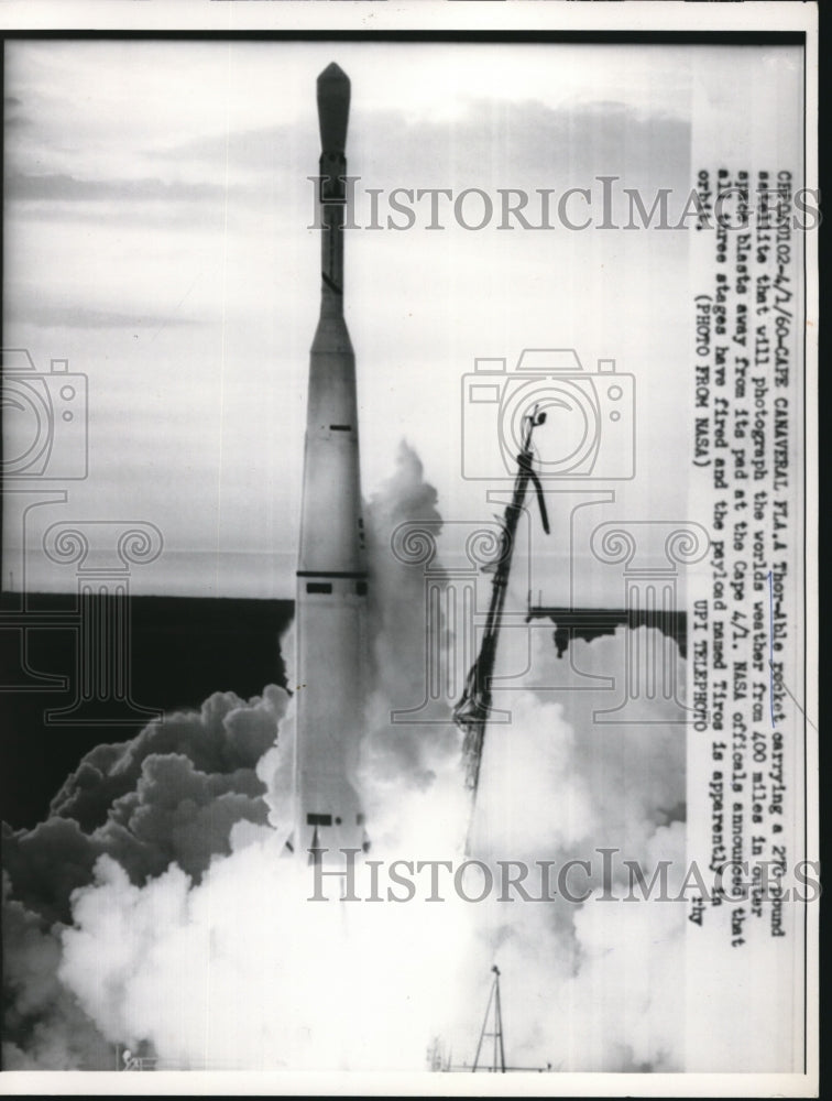 1960 Press Photo Thor Able Rocket Launches Weather Satellite at Cape Canaveral - Historic Images