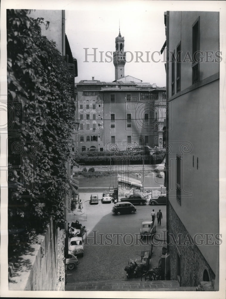 1957 Press Photo River Arno and Palazzo Vechio in Florence Italy - Historic Images