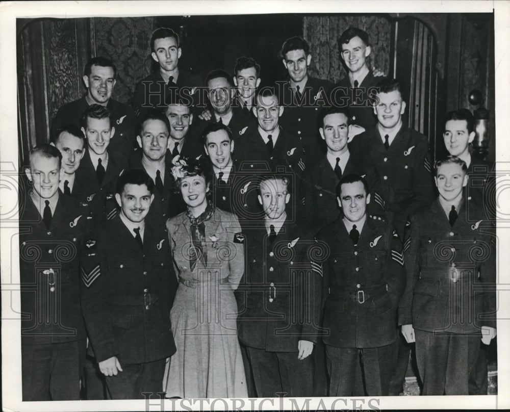 1942 Press Photo Miss Nola Luxford, the angel of the Anzacs - Historic Images