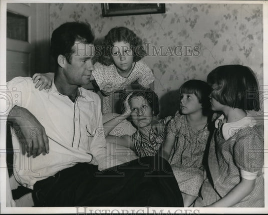 1938 Press Photo Federal government temporarily released Raymond Smith. - Historic Images