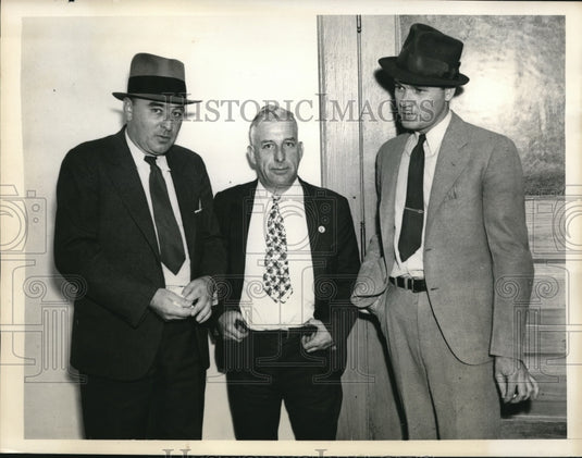 1935 Press Photo Police officers F. Grubb, C. Dunlap, & J. Farrell - Historic Images