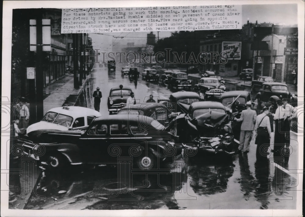 1951 Press Photo Auto accident involving Mrs. Rachael Ruehle - Historic Images