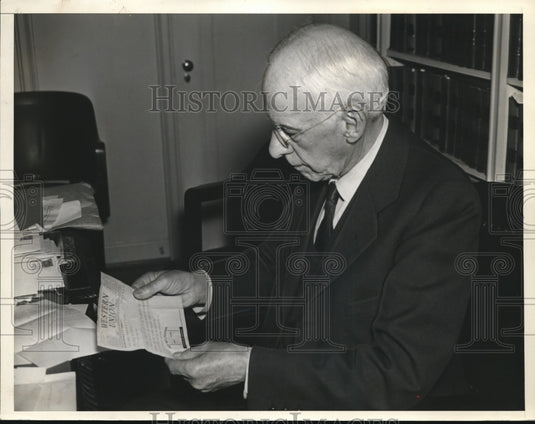 1937 Press Photo A photo of Associate Willis Van Devanter - Historic Images