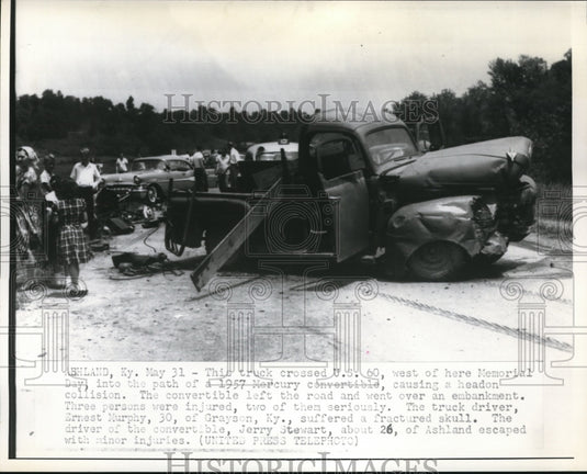 1957 Press Photo Truck & Mercury convertible headon collision - Historic Images