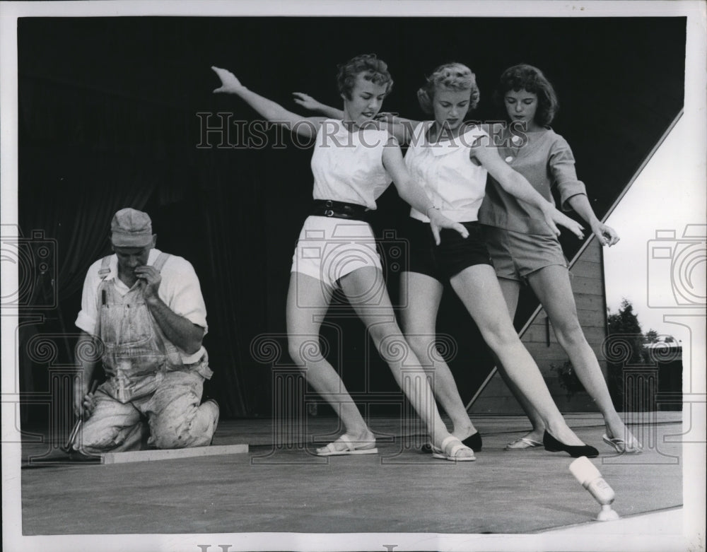 1958 Press Photo DancingClaydetts at Multnomah Country Fair at Gresham - Historic Images