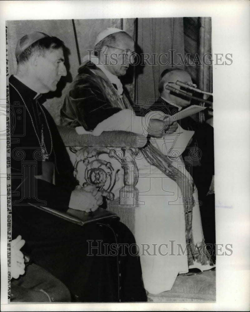 1970 Press Photo Vatican City Pope Paul VI delivers his speech to the Sacred - Historic Images