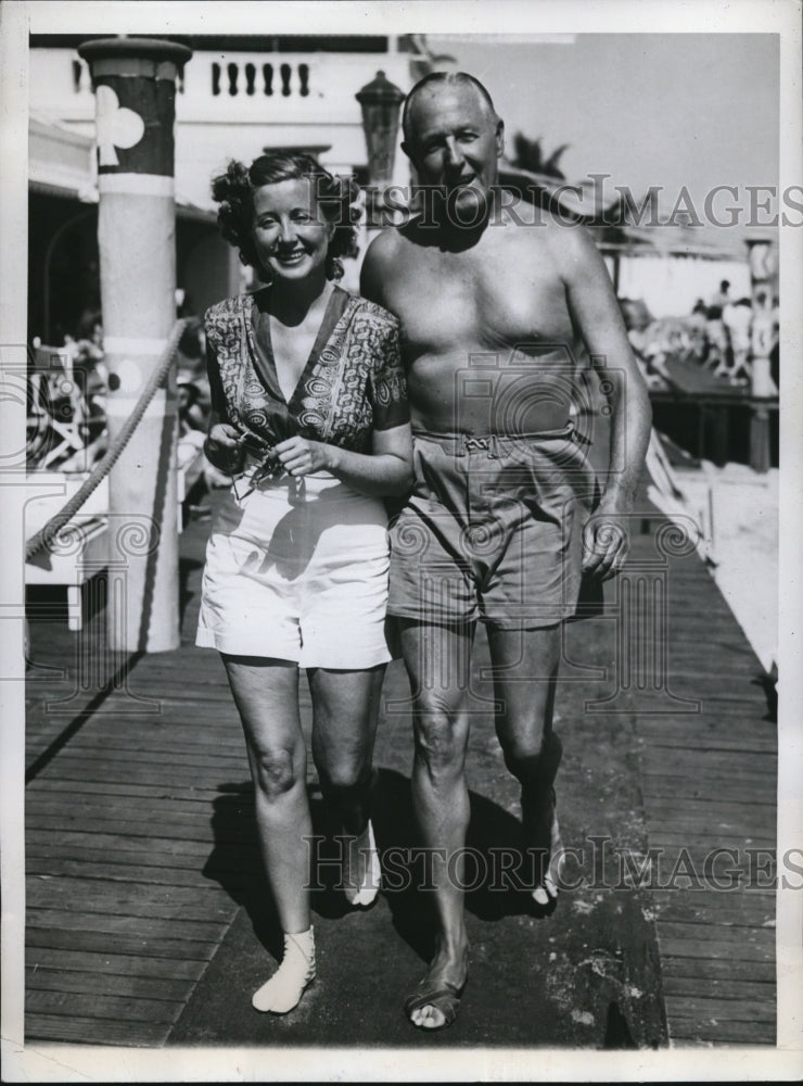 1945 Colonel and Mrs William Kieghley on vacation in Miami Florida-Historic Images