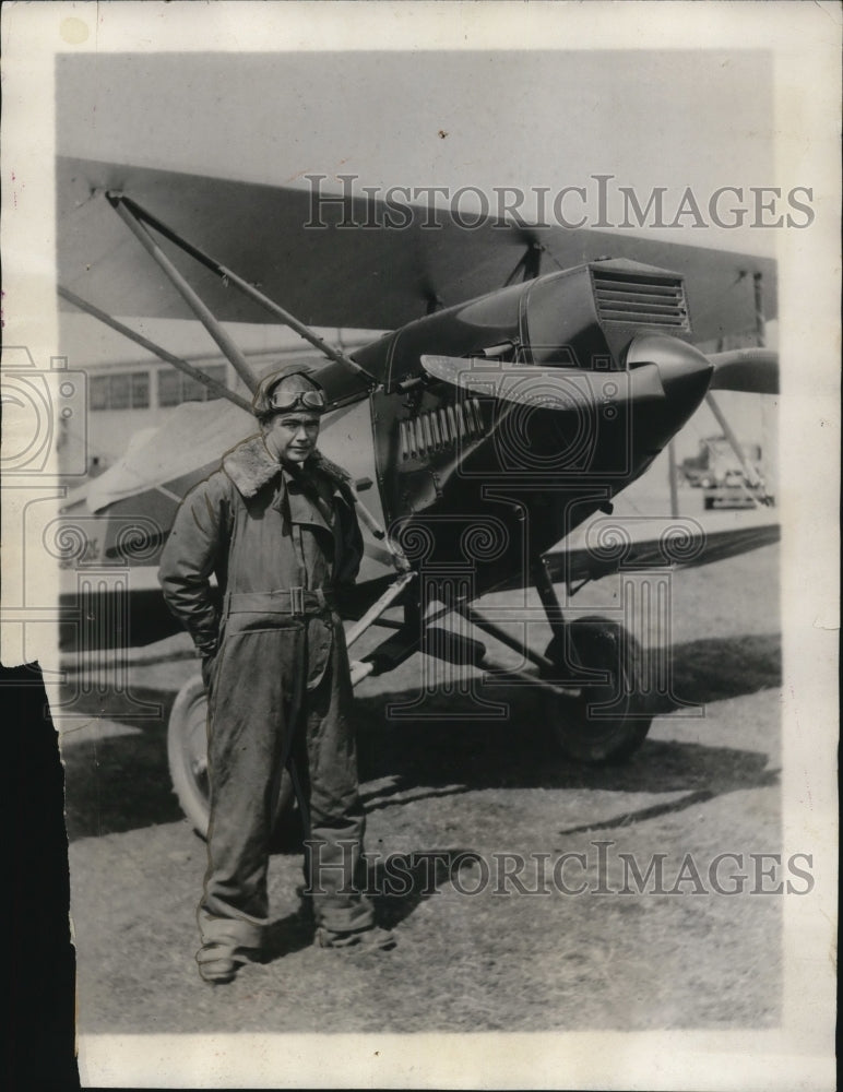 1929 Lieut Joseph Shumate held a record for longest flight in the-Historic Images