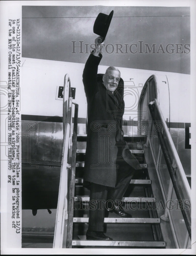 1955 Press Photo of Secretary Of State John Foster Dulles boarding a plane - Historic Images