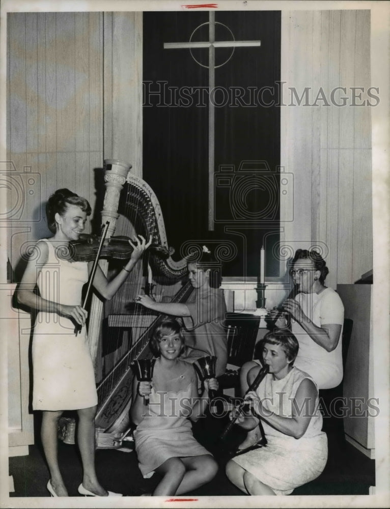 1968 Press Photo Mrs. Marjorie York, Miss Deborah Horn, Miss Karen Twist - Historic Images