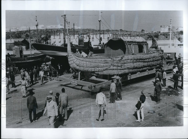 1969 Press Photo Thor Heyerdahl's Ra id readied at the Safi, Morocco w ...