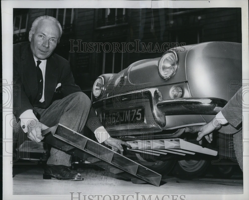 1961 Press Photo Aerodynamic stabilizer on car helps to not rice at high speed- Historic Images