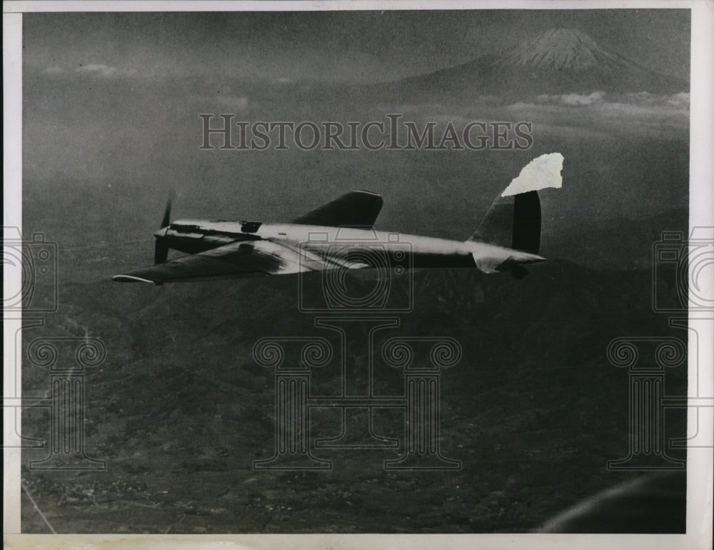 1938 Japanese monoplane Wings of th Century claims record - Historic Images