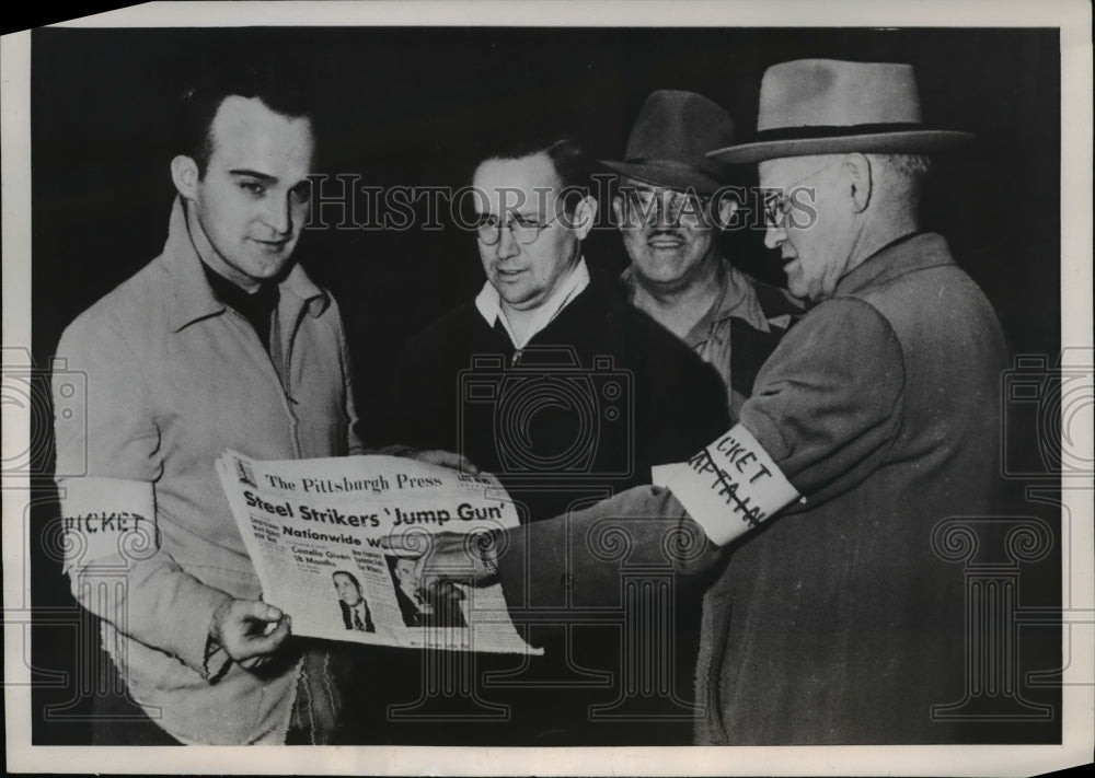 1952 Press Photo Pittsburgh Pa CIO steelworker pickets at strike- Historic Images