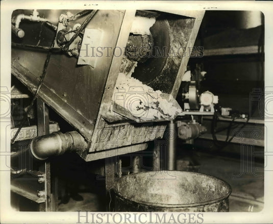 1941 Goodyear plant at Akron Ohio latex called Chemigum - Historic Images