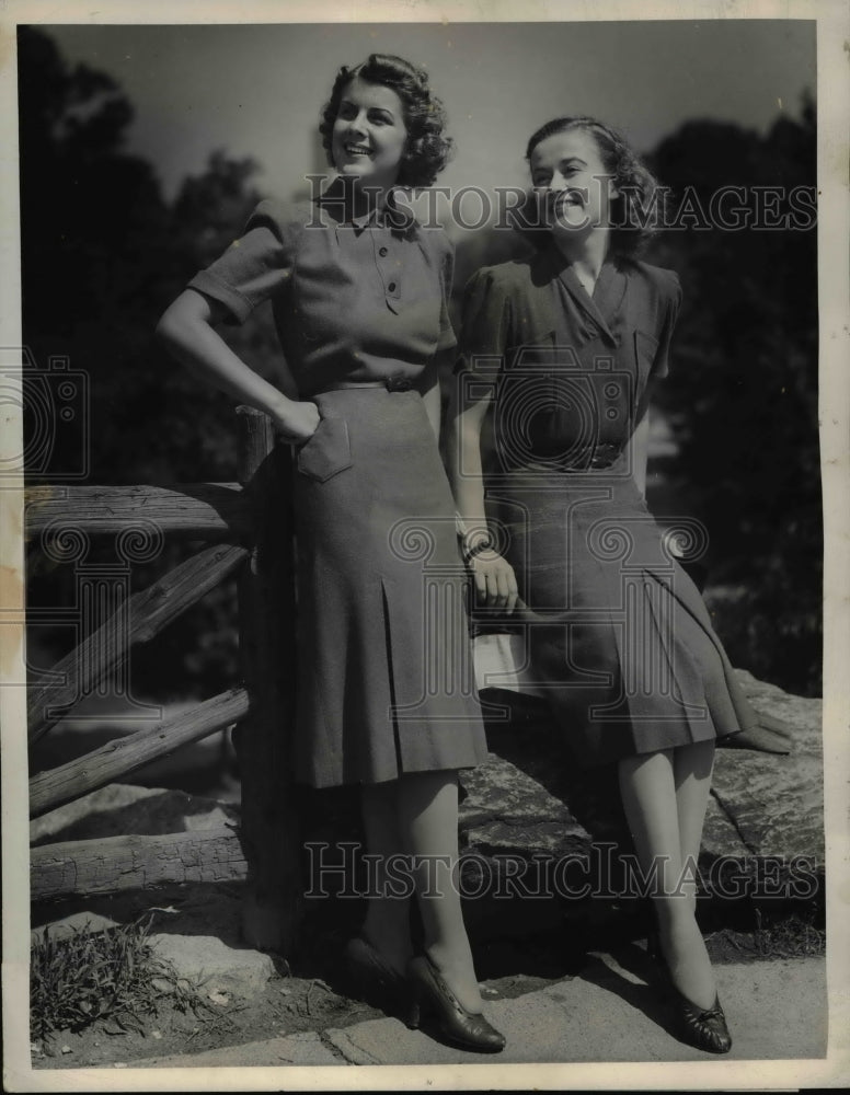 1938 Press Photo A classic shirtwaist type suitable for campus, business wear - Historic Images