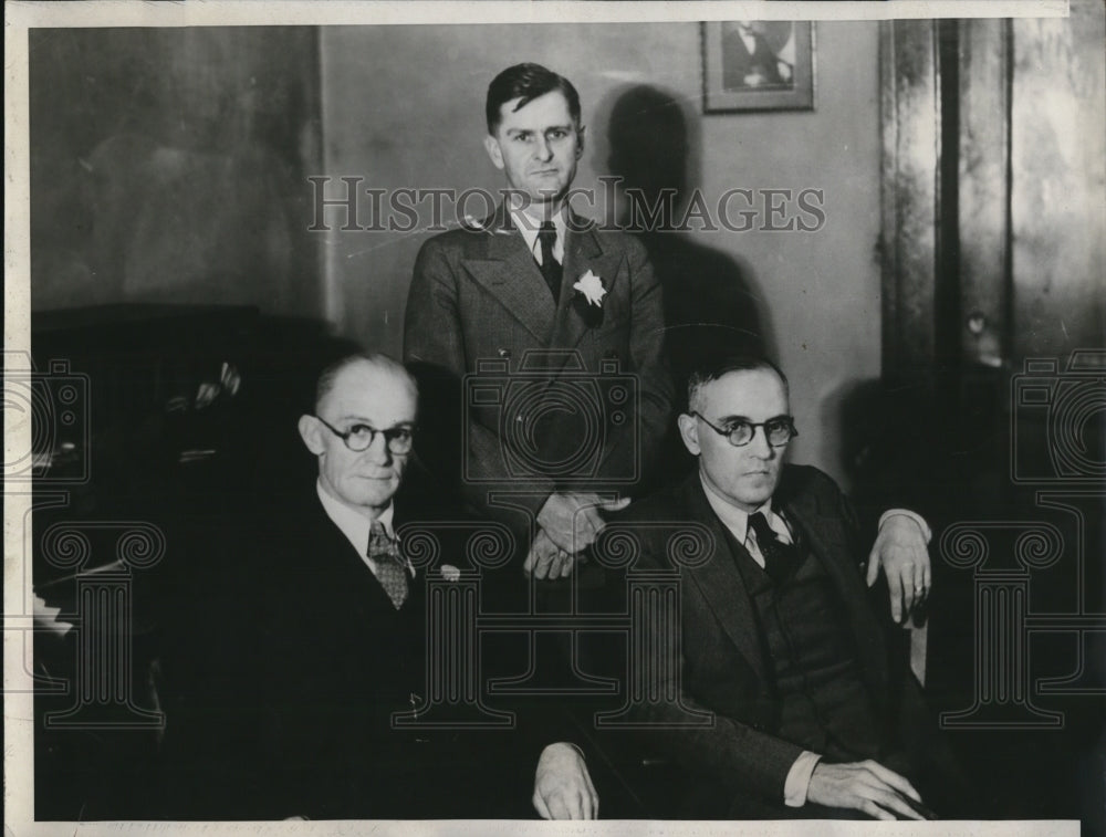 1932 Press Photo of the presiding members of the Students vs Kentucky officials-Historic Images