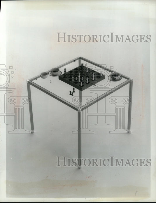 1967 Press Photo transparent steel table by Kipp Stewart - ned99880-Historic Images