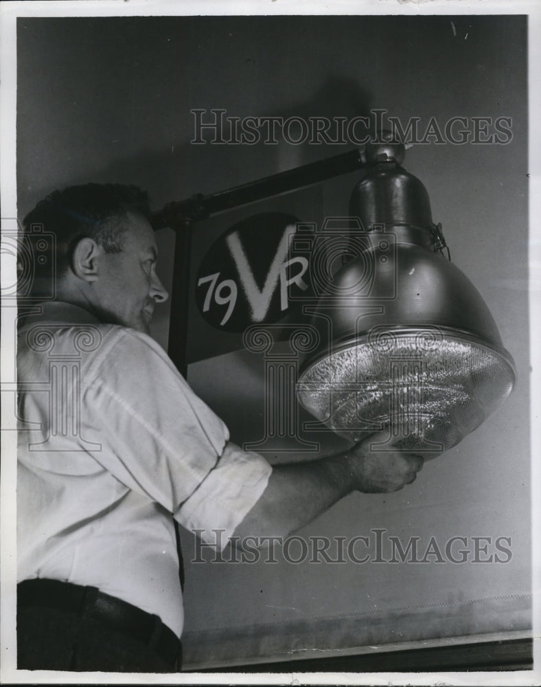 1951 Press Photo Vertilateral-Refractor Developed by General Electric - Historic Images