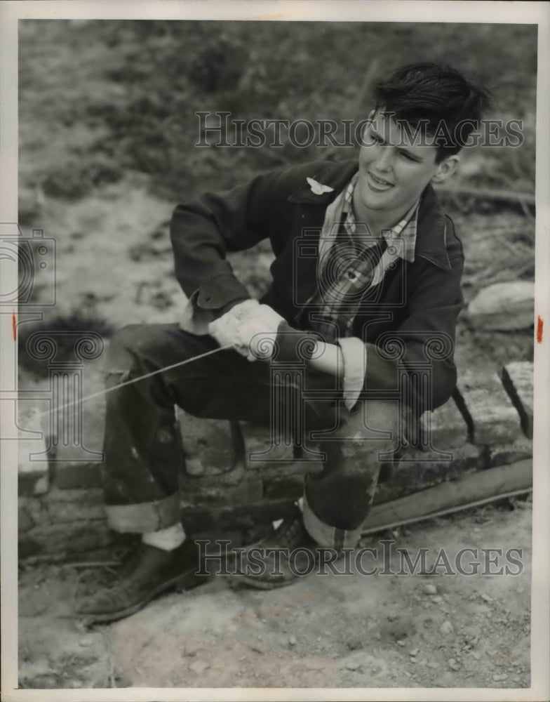 1955 Press Photo John Sullivan - Historic Images