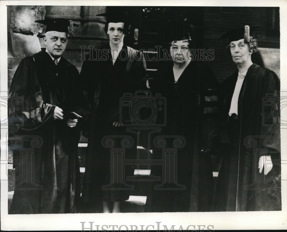 1941 Press Photo Dr. James Laurence Meader, Eve Curie, Sigrid Undset, Emma Carr-Historic Images