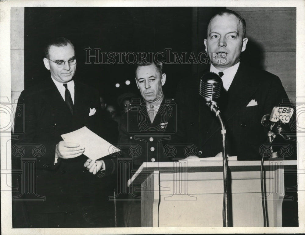 1943 Press Photo Harold Stassen Resigns, Lt. Gov. Ed Thye, Maj. Gen. E, Walsh - Historic Images