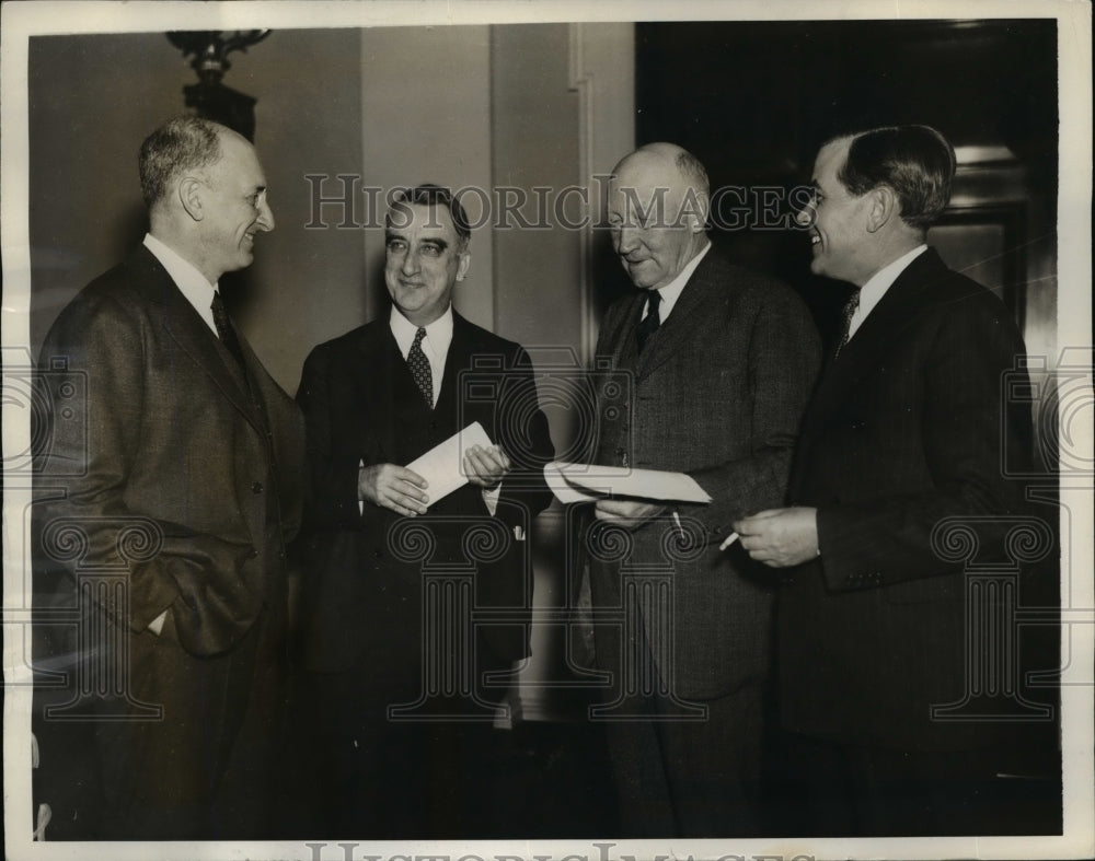 1935 Press Photo US Secretary to the Treasure Henry Morganthau, Wesley Disney - Historic Images