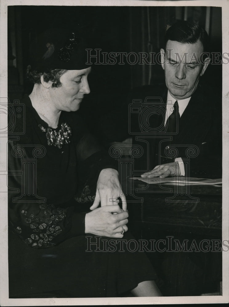 1937 Press Photo Mrs Carrie Clark Democratic Judge Maurice Milligan Dist Atty-Historic Images