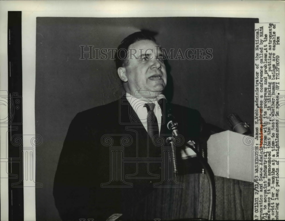 1963 Press Photo James E Webb at Press Conference in Washington DC-Historic Images