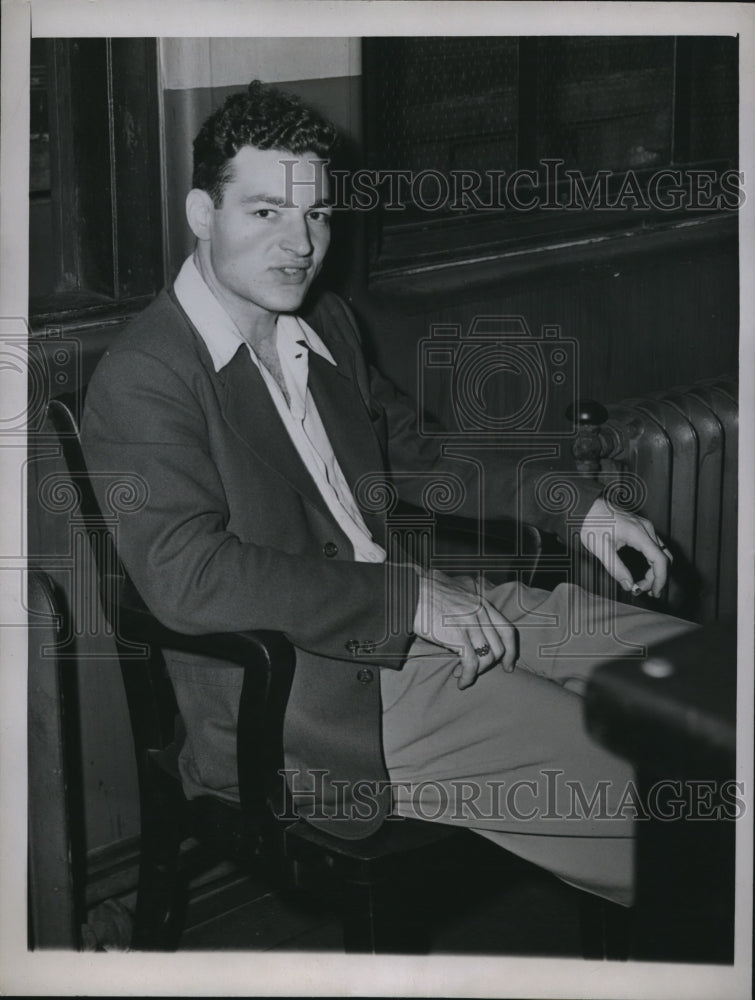 1946 Press Photo Bernard Rumsch after Wife of 1 Day Fell to Her Death - Historic Images