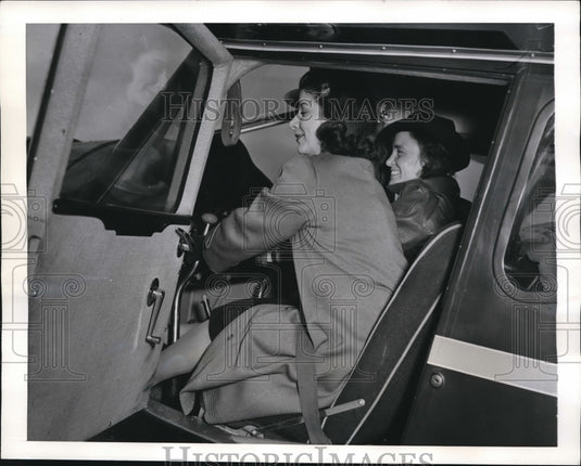 1941 Mrs Mae Wilson Flight Instructor - Historic Images