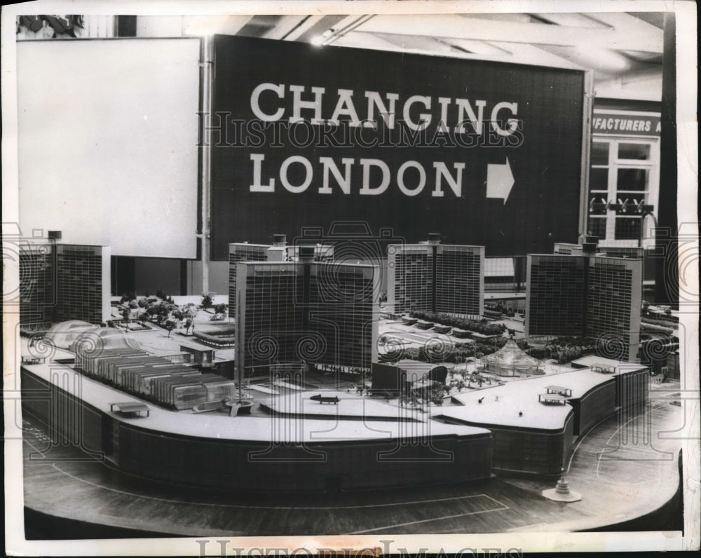 1956 Press Photo Changing London Exhibition Station - Historic Images