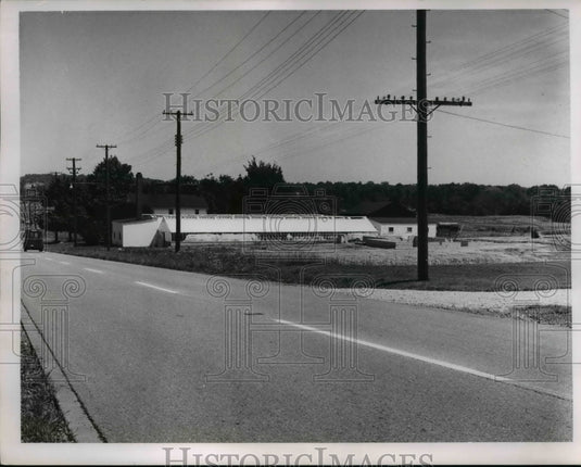 1955 Press Photo Emery Rd. Greenhinse - Historic Images