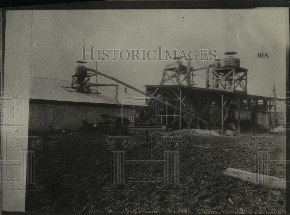 1925 Press Photo Dehydration Plant - nee32886-Historic Images