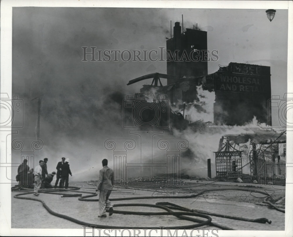 1941 Press Photo The Cleveland fire causing more than 35,000 dollars damage-Historic Images