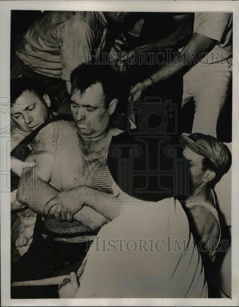 1939 Press Photo Howard Jackson Sewer Contractor Rescued after being Trapped-Historic Images