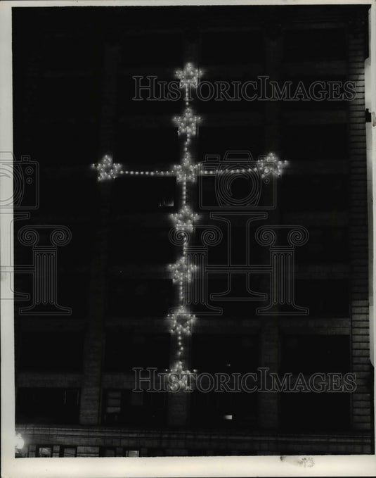 1952 Christmas Light Cross Display, Marshall Building, Cleveland - Historic Images