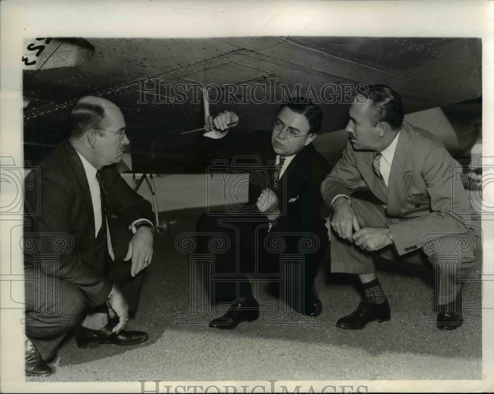 1938 Press Photo Sumpter Smith, Peter C Sandretta &amp; Thomas Hardin at WA Airport - Historic Images