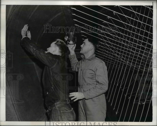 1942 Patching Balloon Corp Donald Ingerson & Lt James Ingles - Historic Images