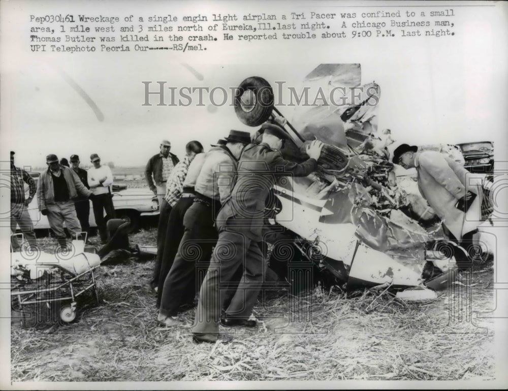 1961 Press Photo Wreckage of Single Engine Light Airplane in Euerka - Historic Images