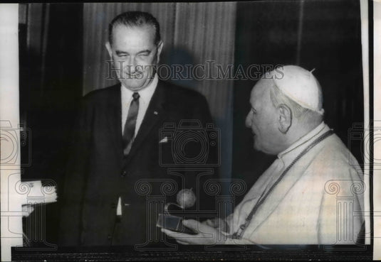 1962 Press Photo U.S. Vice President Lyndon B Johnson Listens To Pope John XXIII-Historic Images