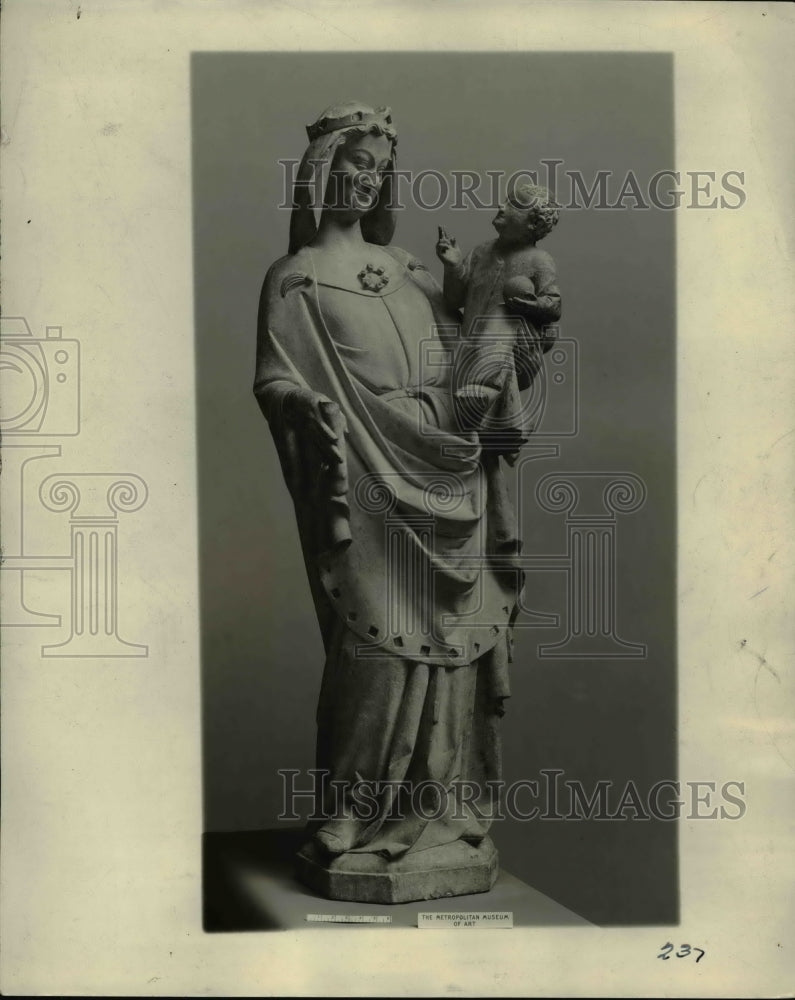 1923 Press Photo of a statue of Virgin and Child by Joseph Demotte - nee47284-Historic Images
